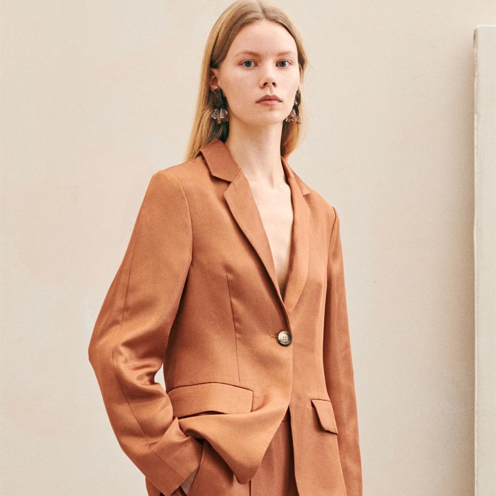 sold - BAUM UND PFERDGARTEN Blazer new with tags Size: S | US4